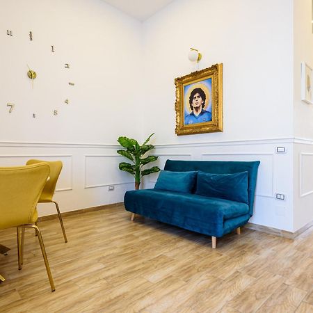 Luxury Apartment In Central City ナポリ エクステリア 写真