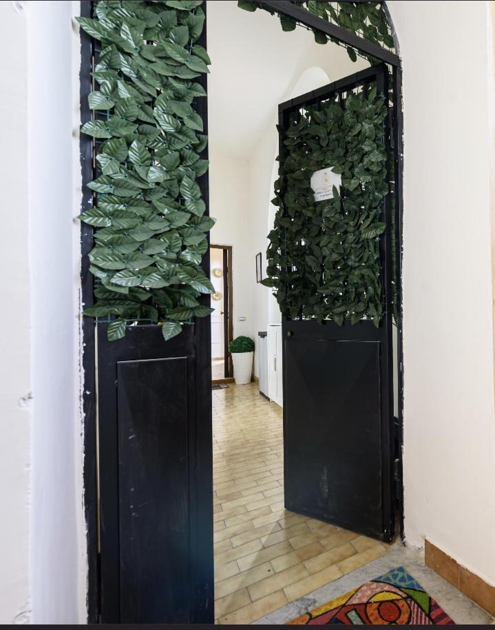 Luxury Apartment In Central City ナポリ エクステリア 写真