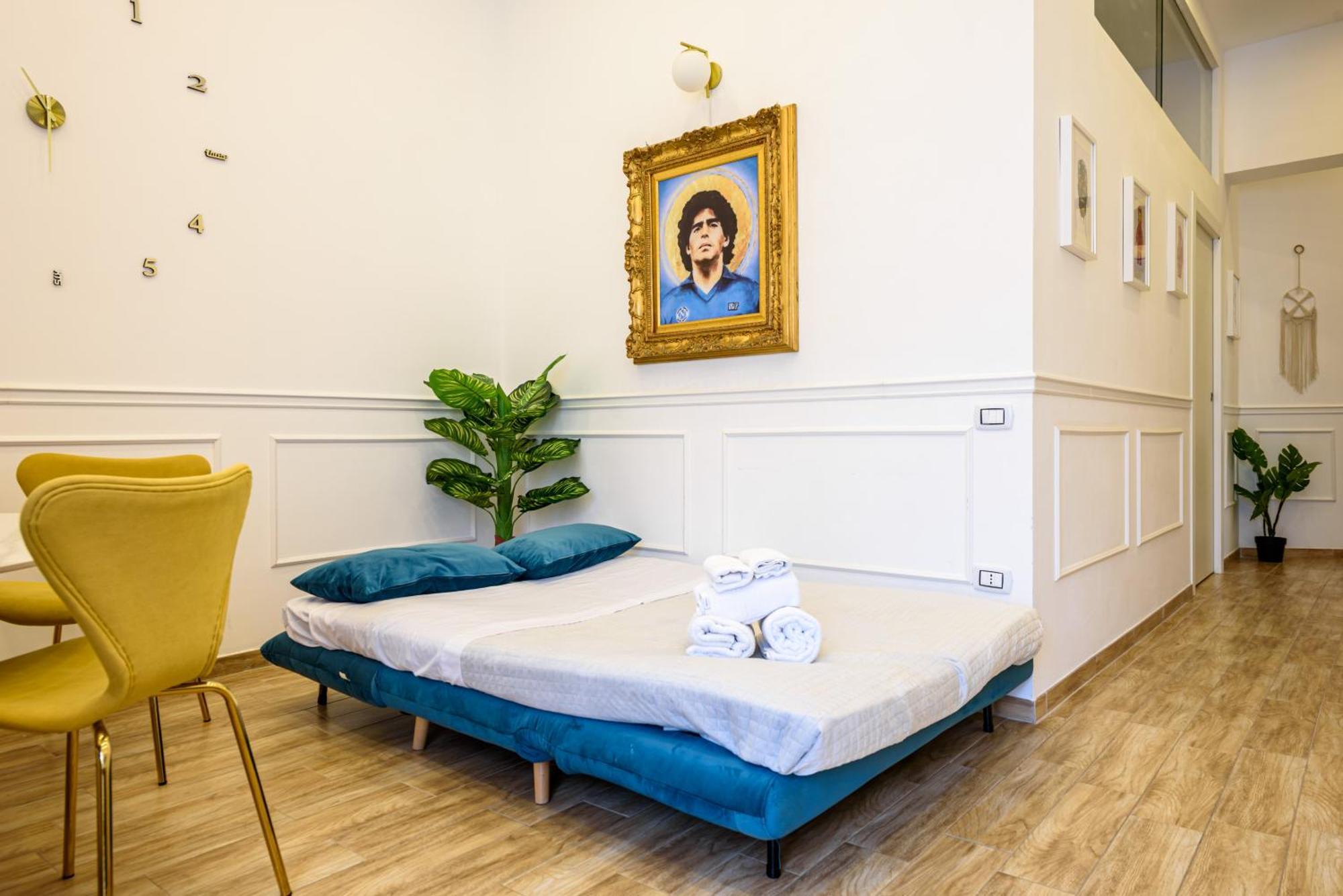Luxury Apartment In Central City ナポリ エクステリア 写真